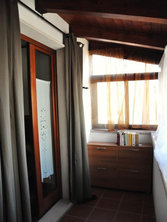 Dimora Donna Clara Bed & Breakfast Конверсано Стая снимка