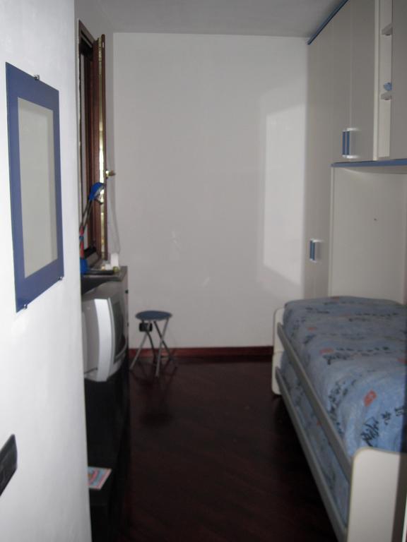 Dimora Donna Clara Bed & Breakfast Конверсано Екстериор снимка